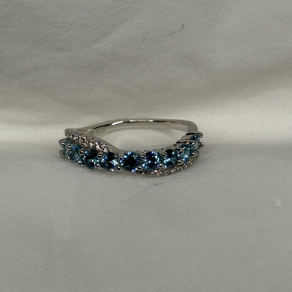 Sterling Silver Estate Ring 925 Size 7.75 Blue CZ Infinity Weave