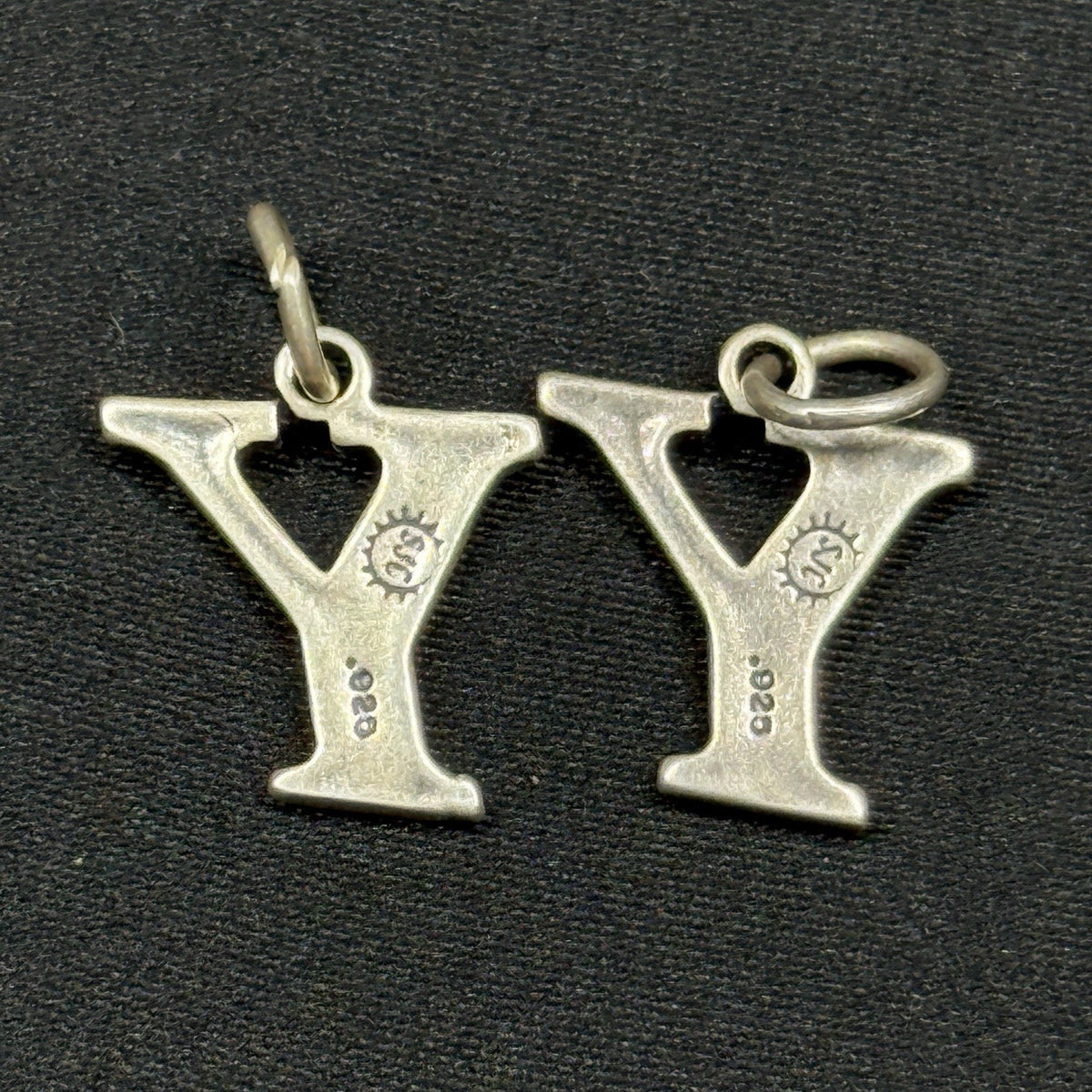 Estate Sterling Silver Sundancer Jewelry Co Letter Y 925 Charm Pendant (1)
