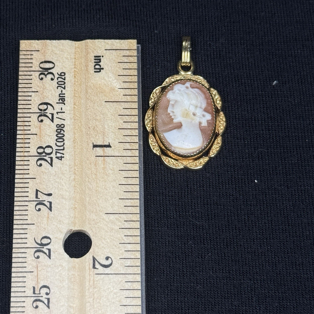 Estate Gold Filled Cameo Pendant  1/20 12k GF