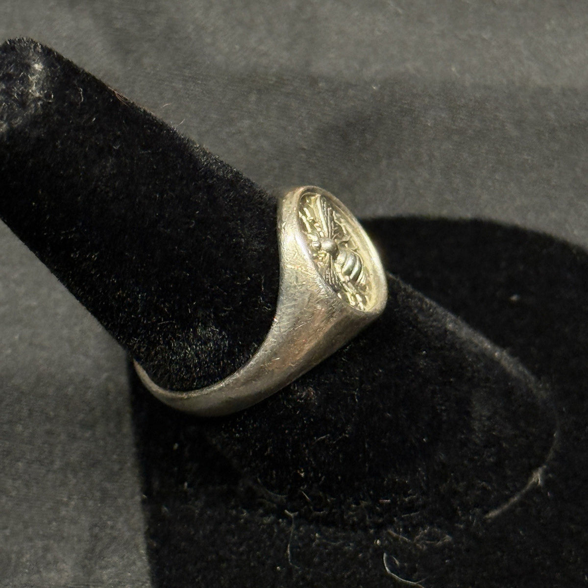 Estate Sterling Silver Ring Bumble Bee Signet Size 6.25 925