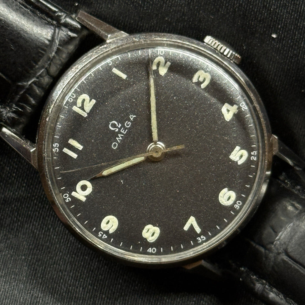 Omega 2220 Vintage Watch 1944 Black Lacquer Dial 30T2 Movement 30MM Runs