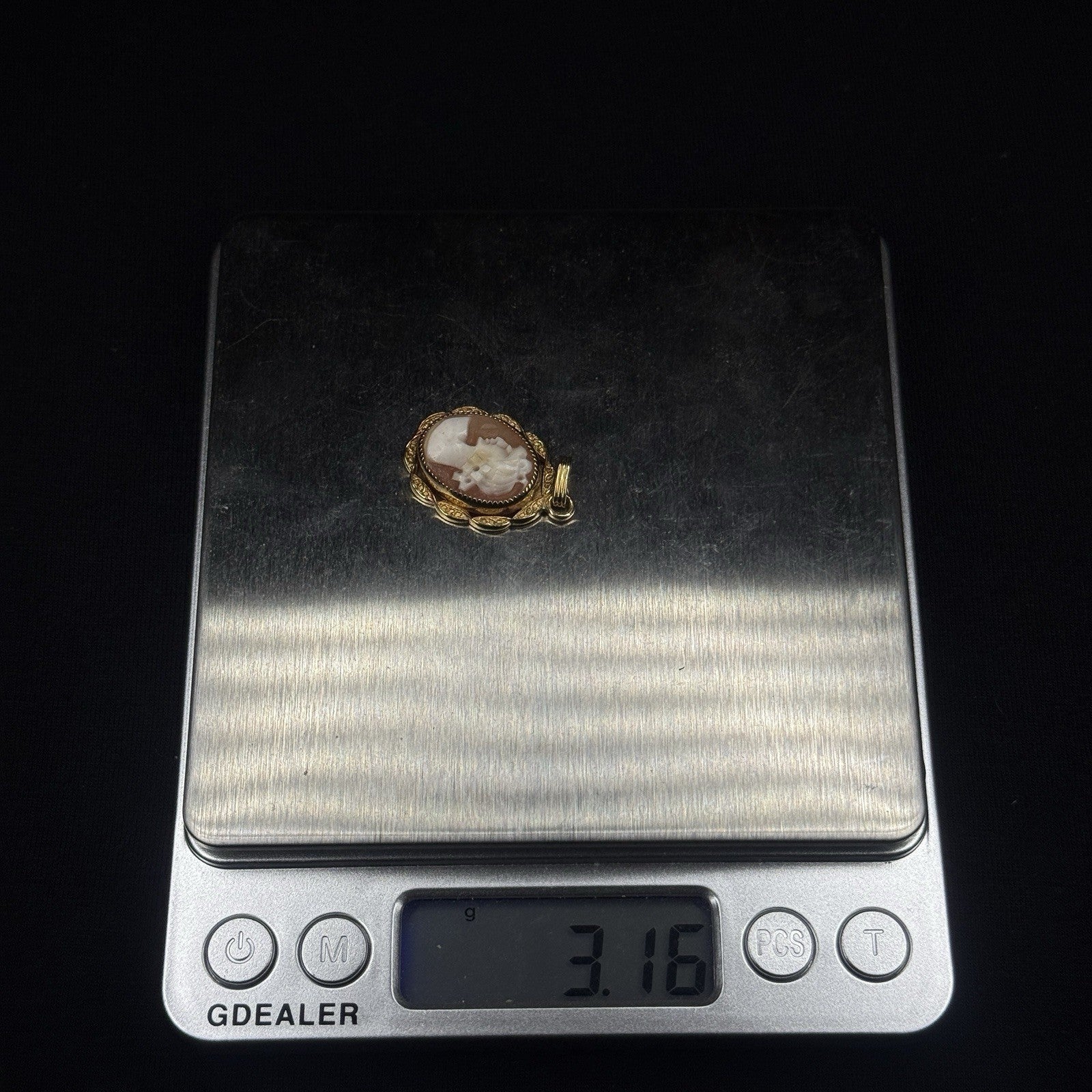 Estate Gold Filled Cameo Pendant  1/20 12k GF