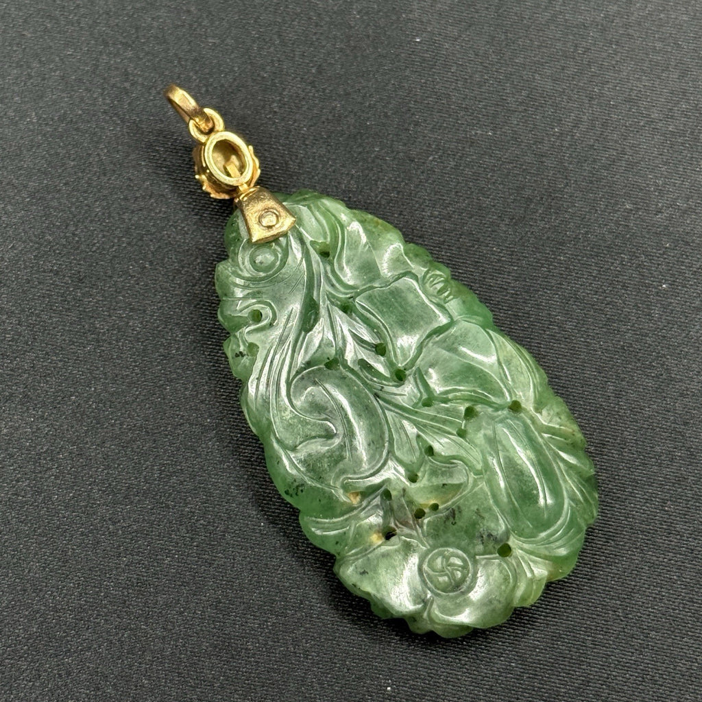 Green Jade Carved Flower Leaf Motif 14k Pearl Gold Pendant