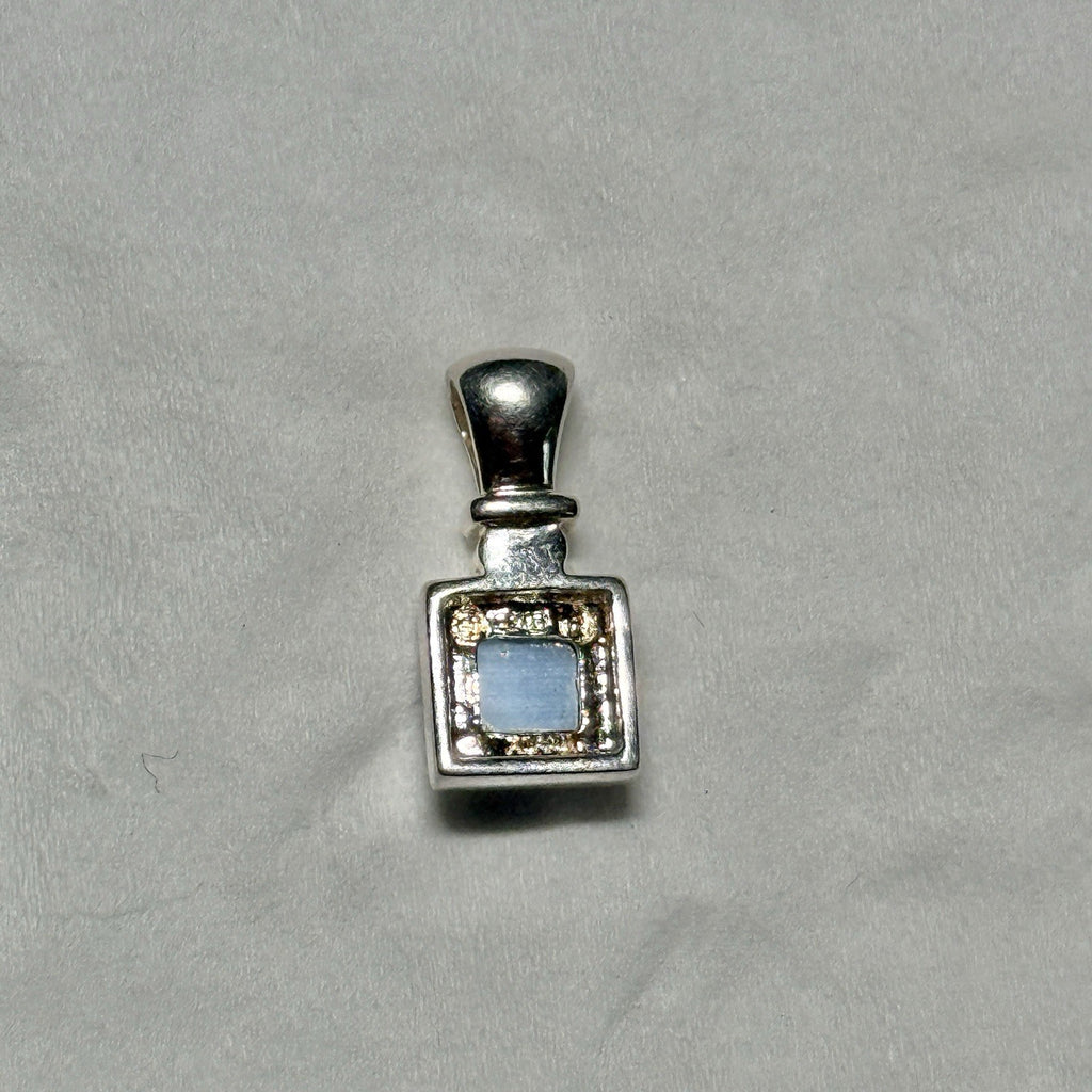 Sterling Silver Blue Faux Cat's Eye Pendant Stamped 925