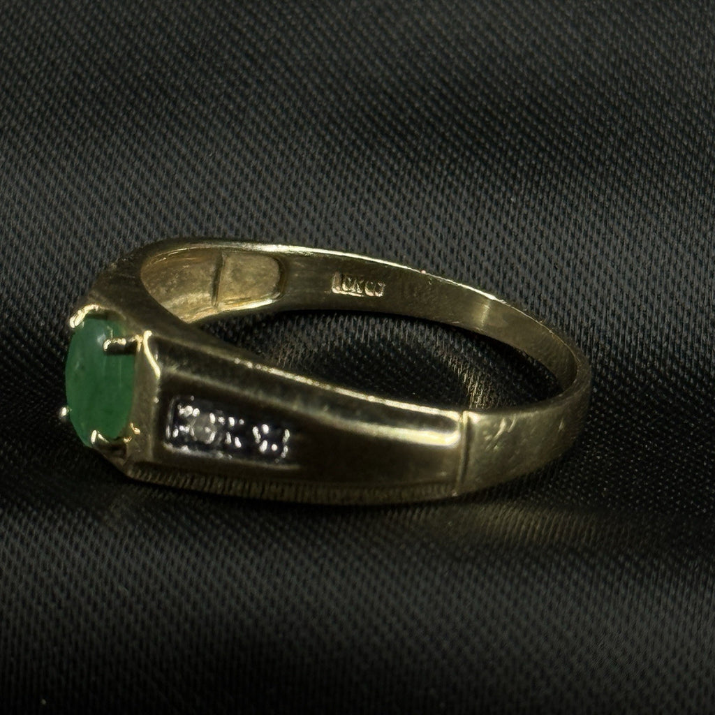 Estate 10K Gold Ring Green Emerald Diamond Size 10 .417
