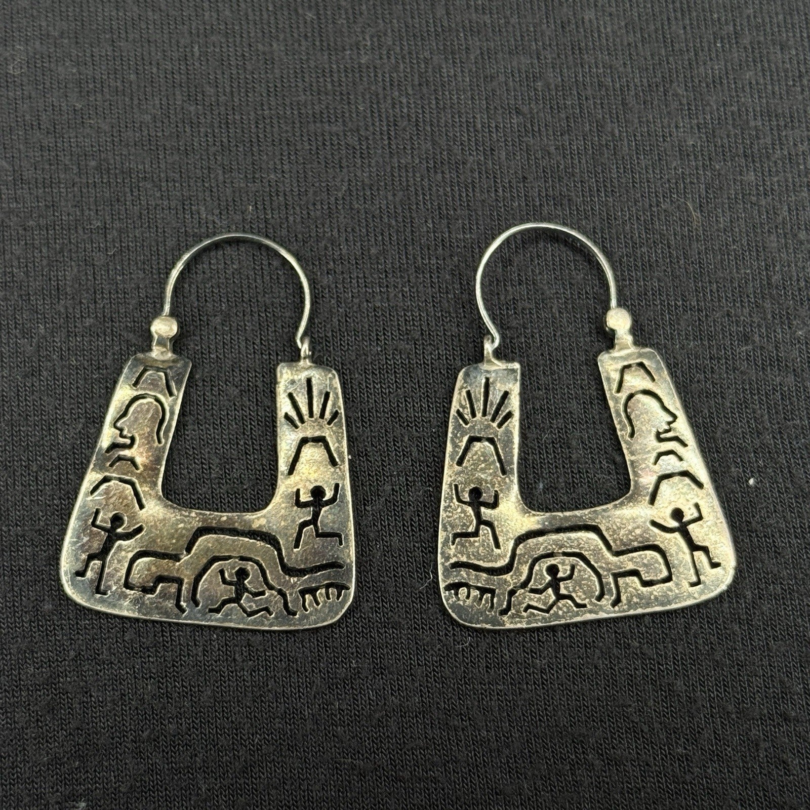 Phyllis Woods Estate Sterling Silver Earrings Storyteller Hoop 925