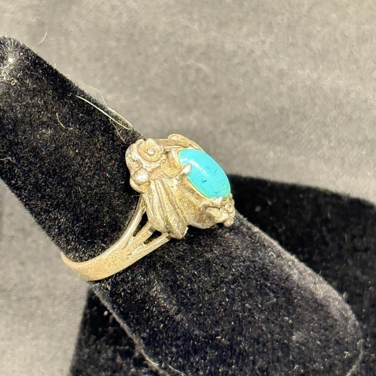 Native American Style Sterling Silver Ring Turquoise Size 5 Unsigned