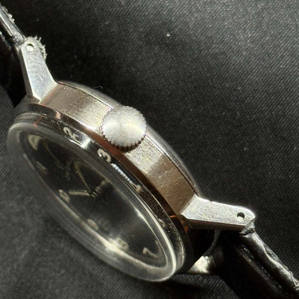 Omega 2220 Vintage Watch 1944 Black Lacquer Dial 30T2 Movement 30MM Runs