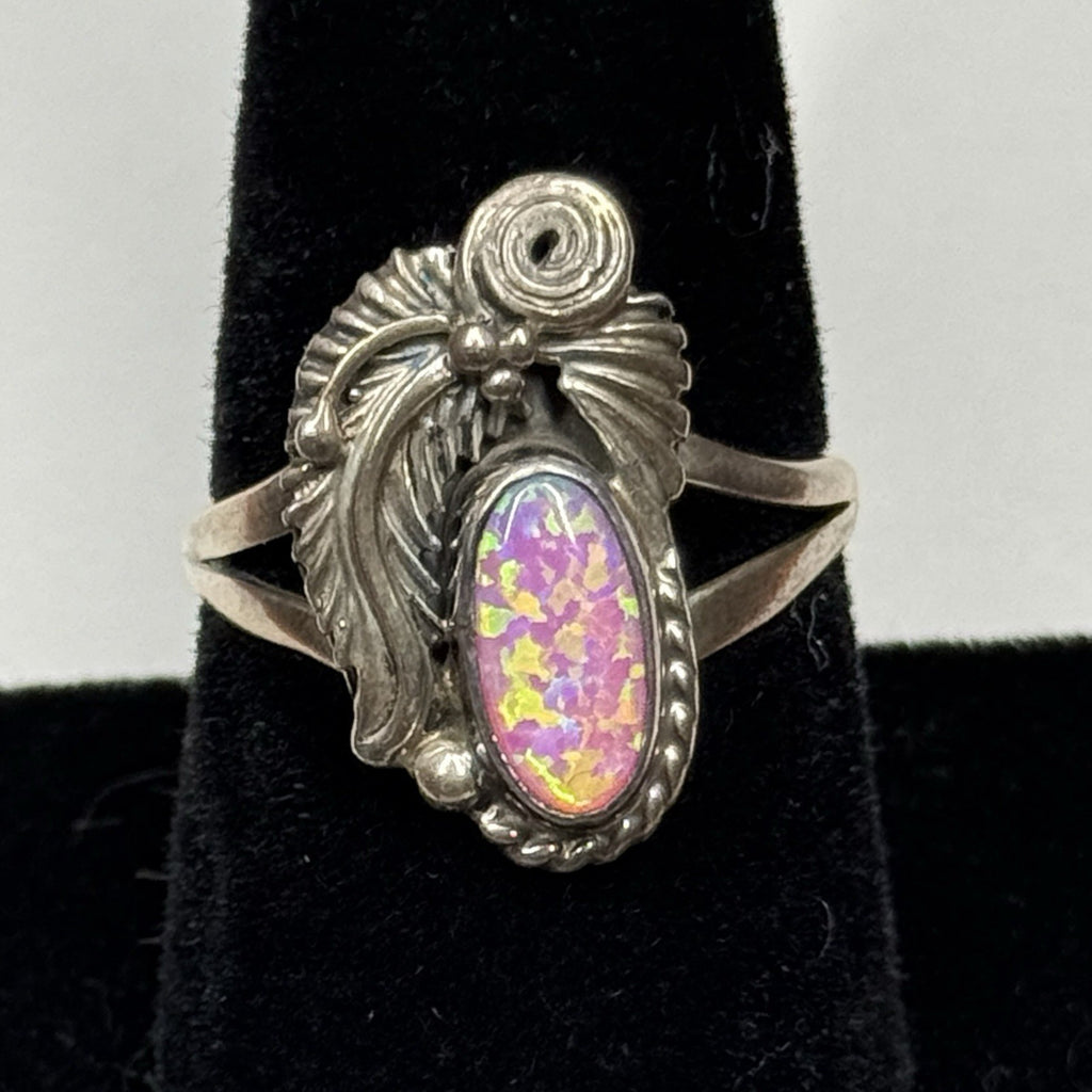 Native American Style Sterling Silver Ring Pink Opal 925 Size 7 Unsigned