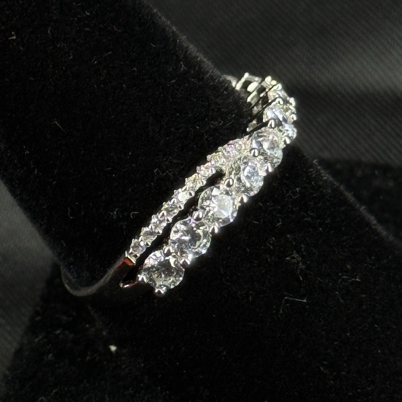 Estate Sterling Silver Ring 925 Size 7.75 CZ Infinity Weave YGI