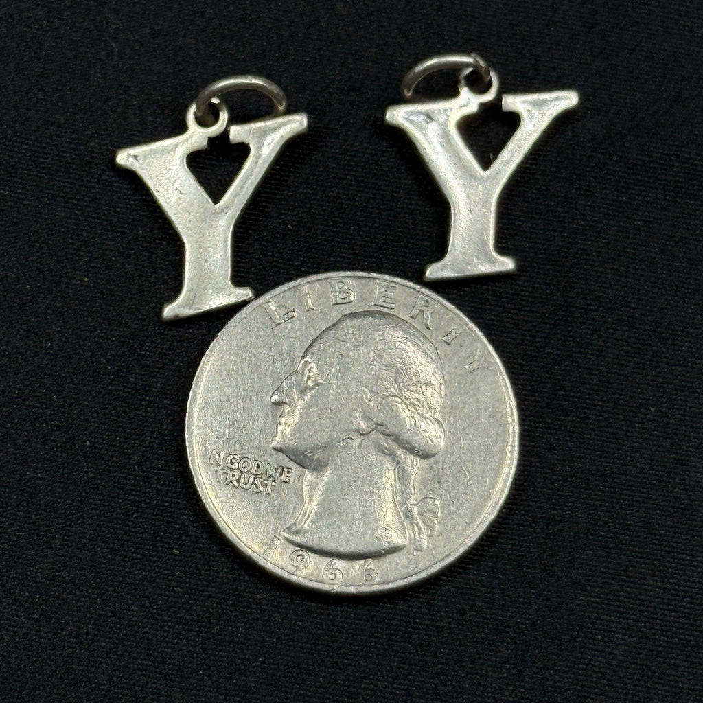 Estate Sterling Silver Sundancer Jewelry Co Letter Y 925 Charm Pendant (1)