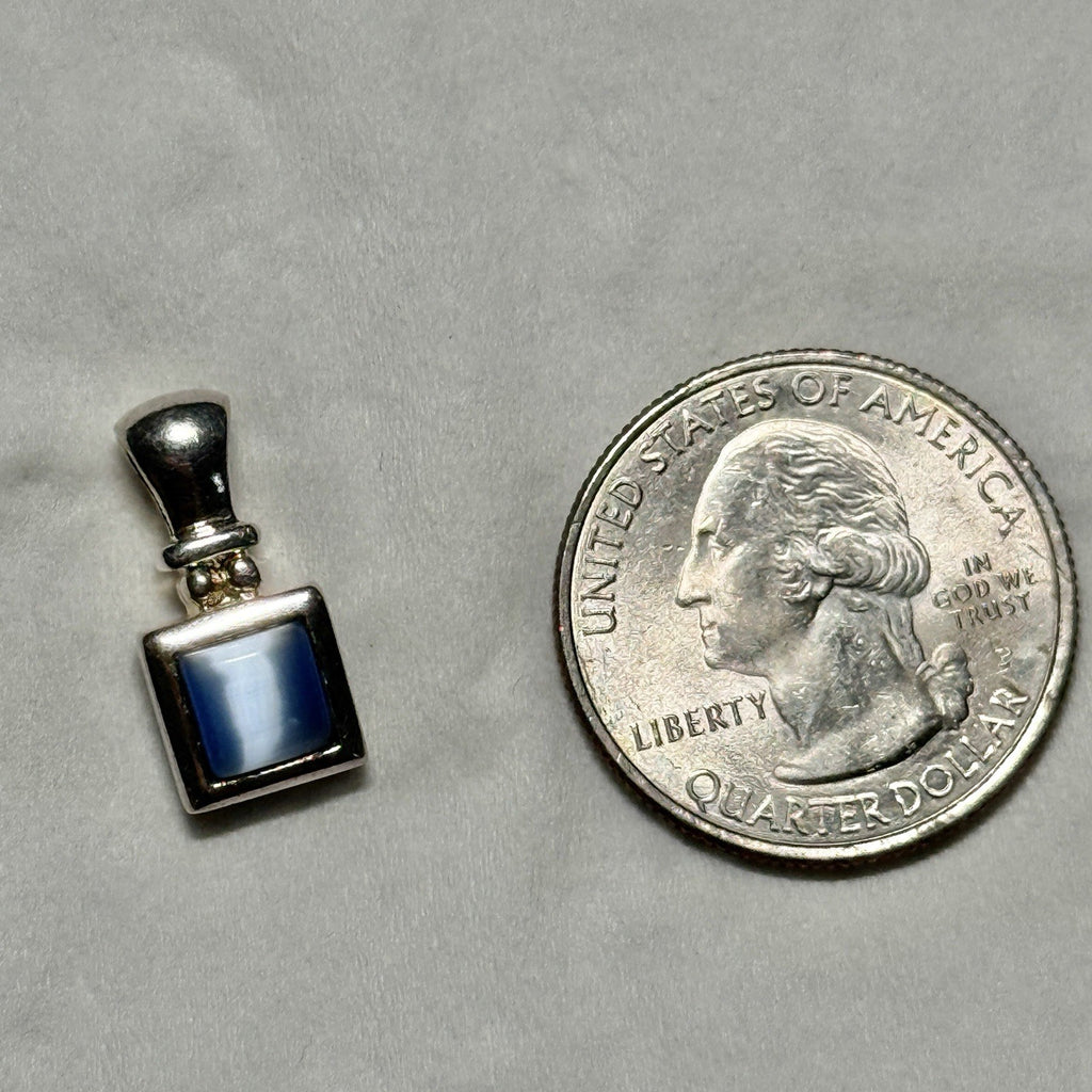 Sterling Silver Blue Faux Cat's Eye Pendant Stamped 925