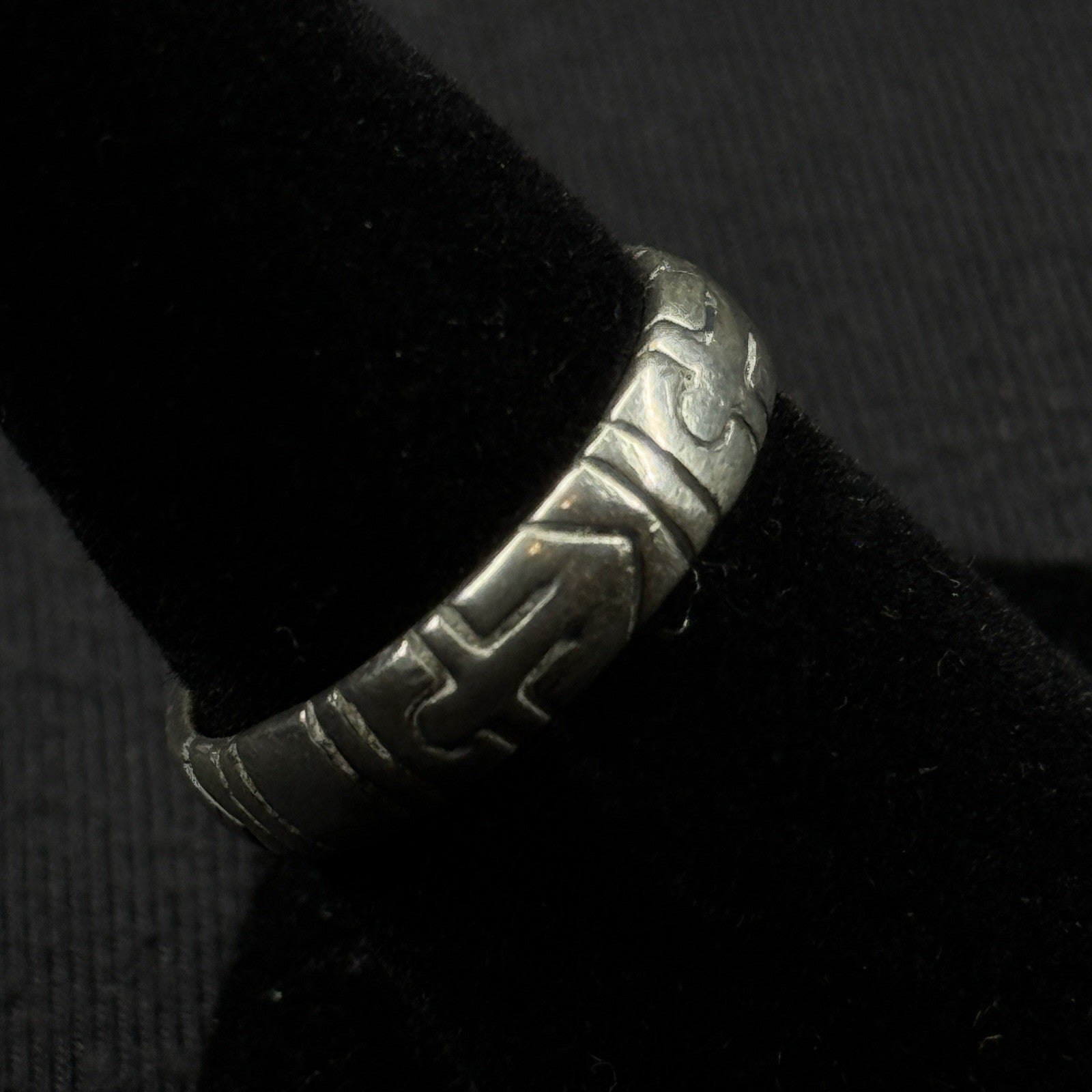 Estate Sterling Silver Cross Engraved Band Size 7 925