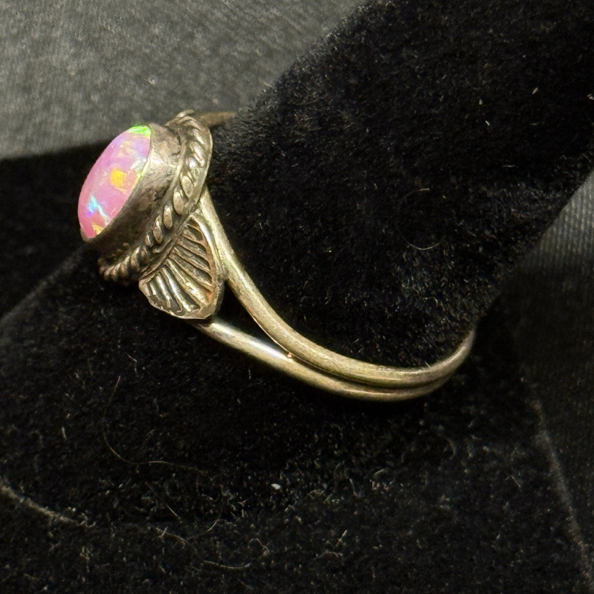Native American Sterling Silver Ring Pink Fire Opal Unsigned Size 9