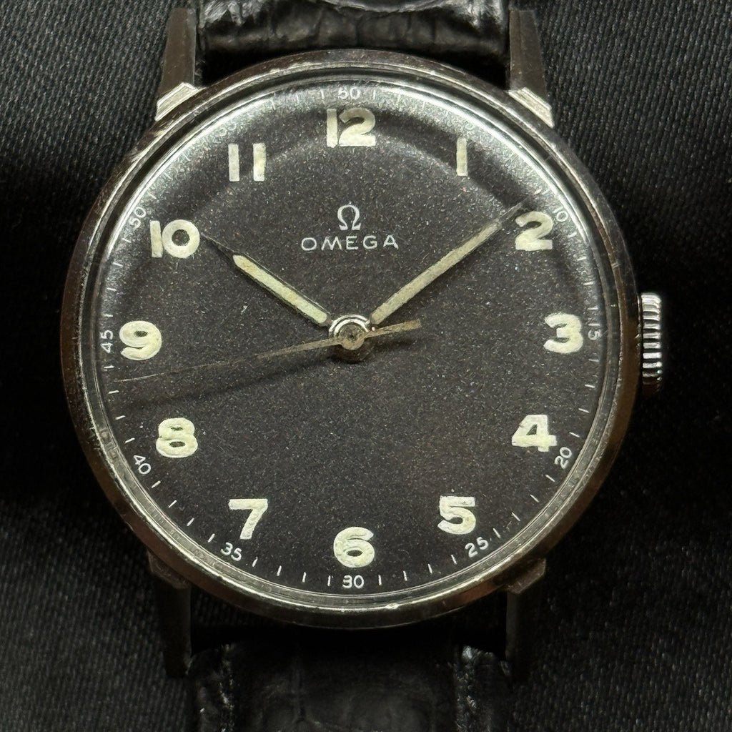 Omega 2220 Vintage Watch 1944 Black Lacquer Dial 30T2 Movement 30MM Runs