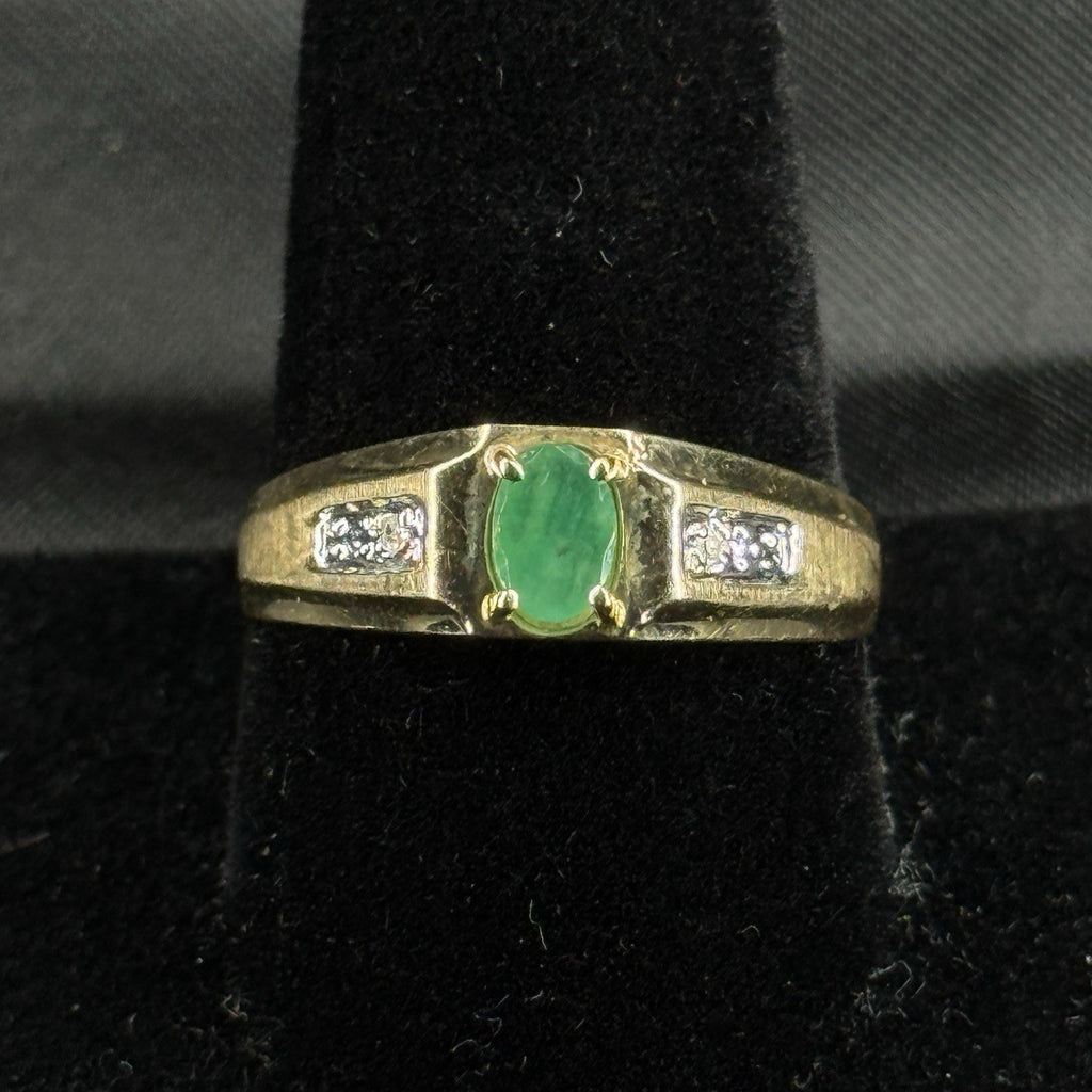 Estate 10K Gold Ring Green Emerald Diamond Size 10 .417