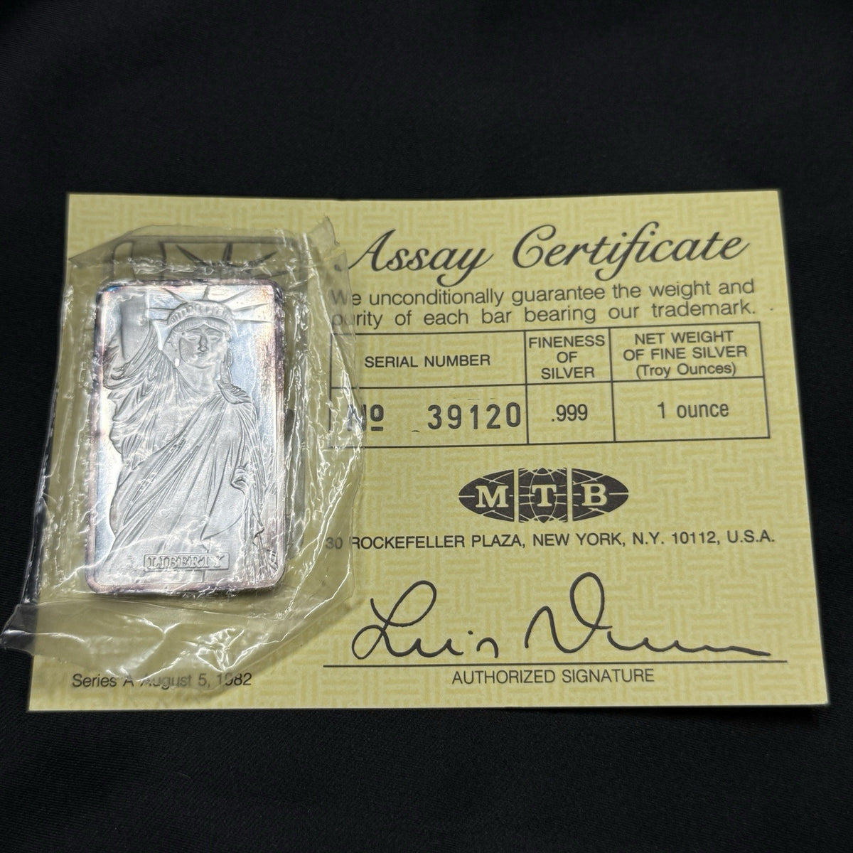 1 Oz .999 Fine Silver Liberty Bar 1982 MTB MA W/ COA
