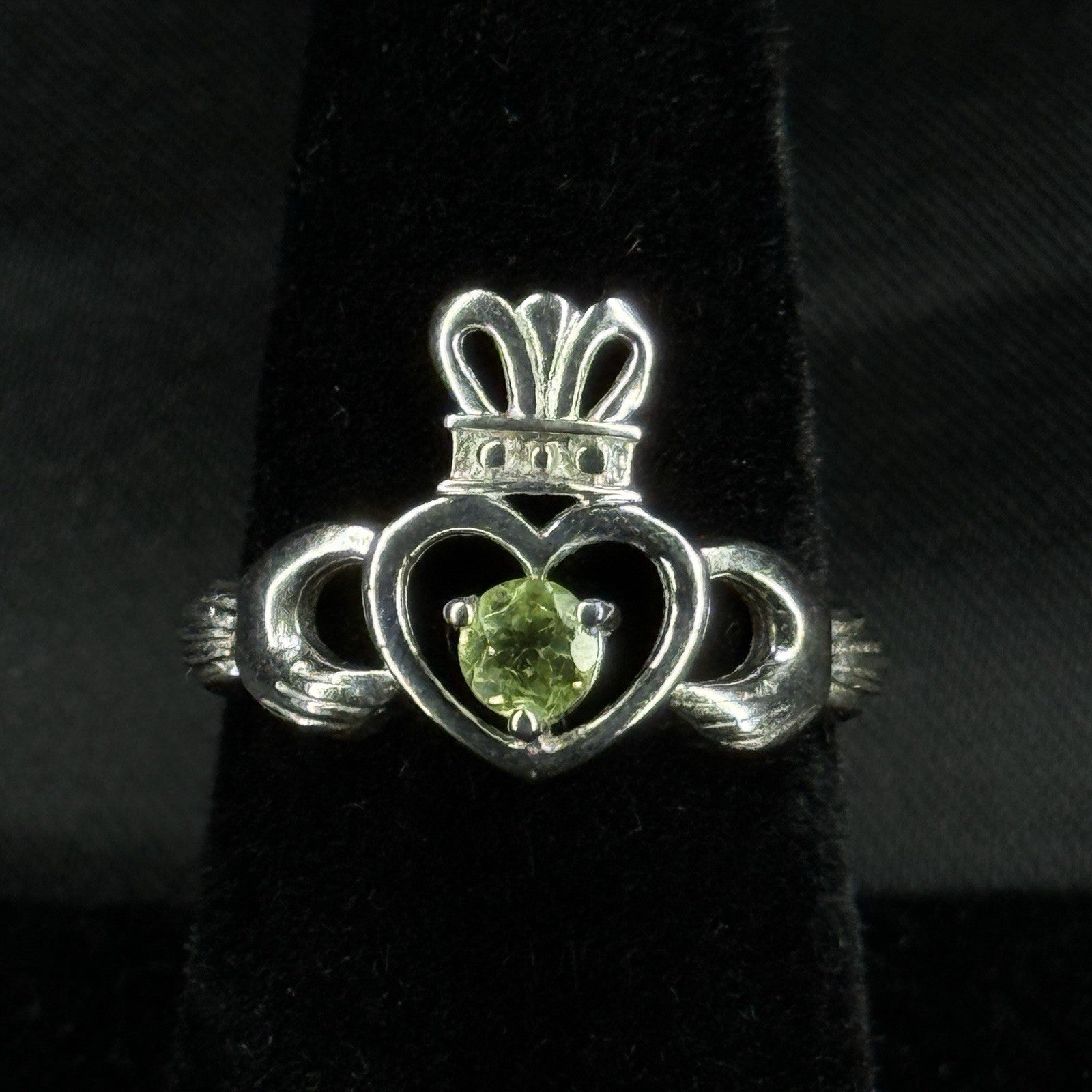 Estate Sterling Silver Ring Claddagh Peridot Size 6.5  925