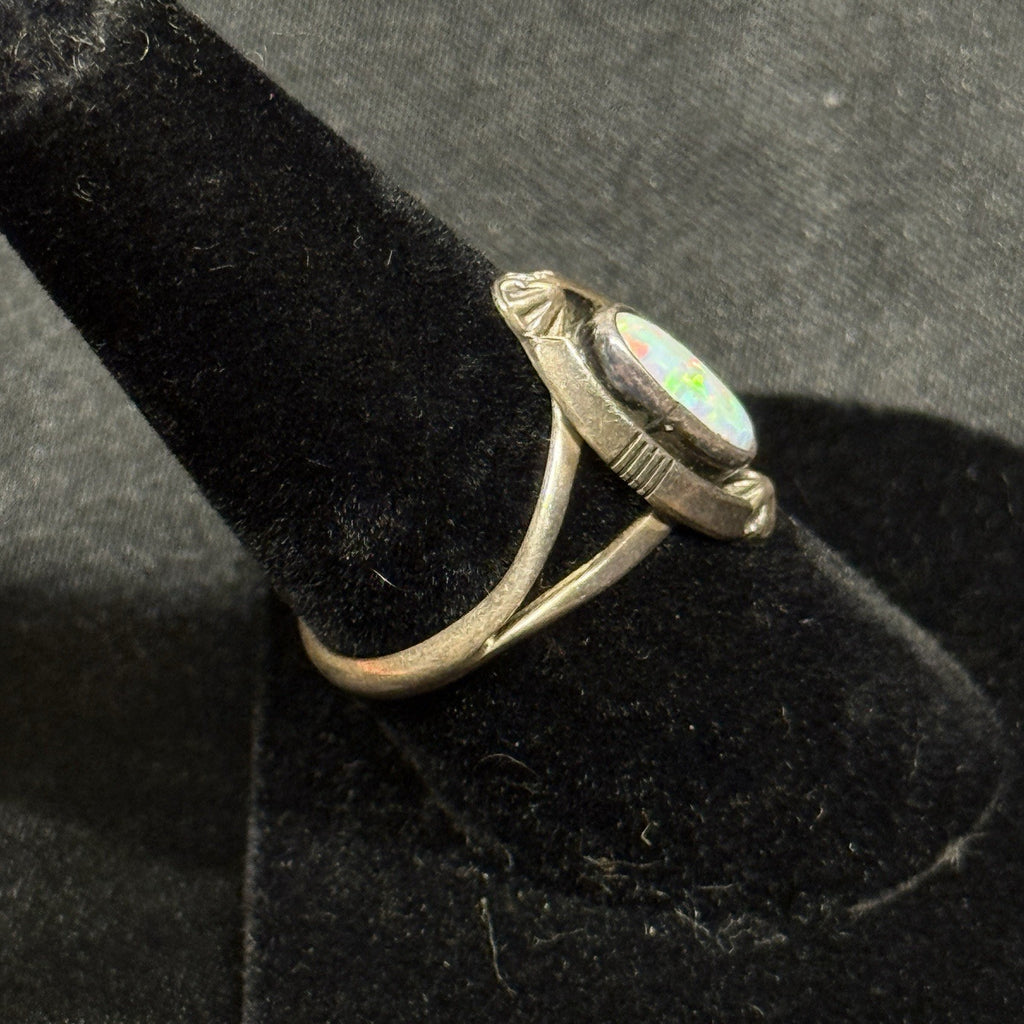 Native Running Bear Sterling Silver Ring White Fire Opal Signed RB Size 7.5