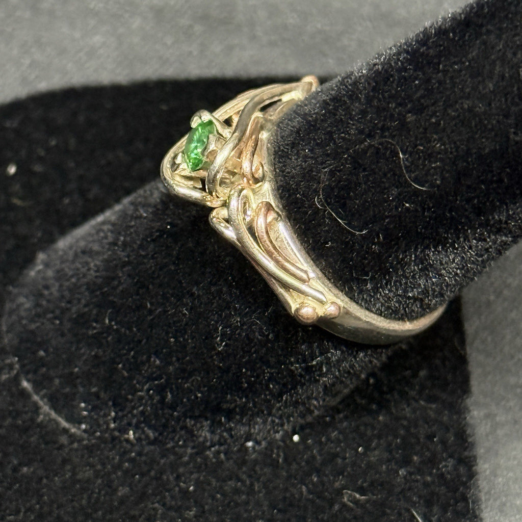 Estate 14k White Gold Ring Round Green Emerald Signed E Magee  Size 6.75 .585