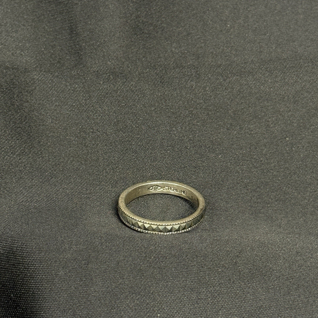 Estate Sterling Silver Ring Marcasite 925 SZ 5.5 One Row Infinity Band Signed JJ