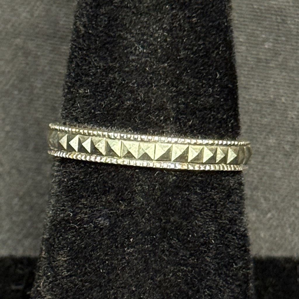Estate Sterling Silver Ring Marcasite 925 SZ 5.5 One Row Infinity Band Signed JJ