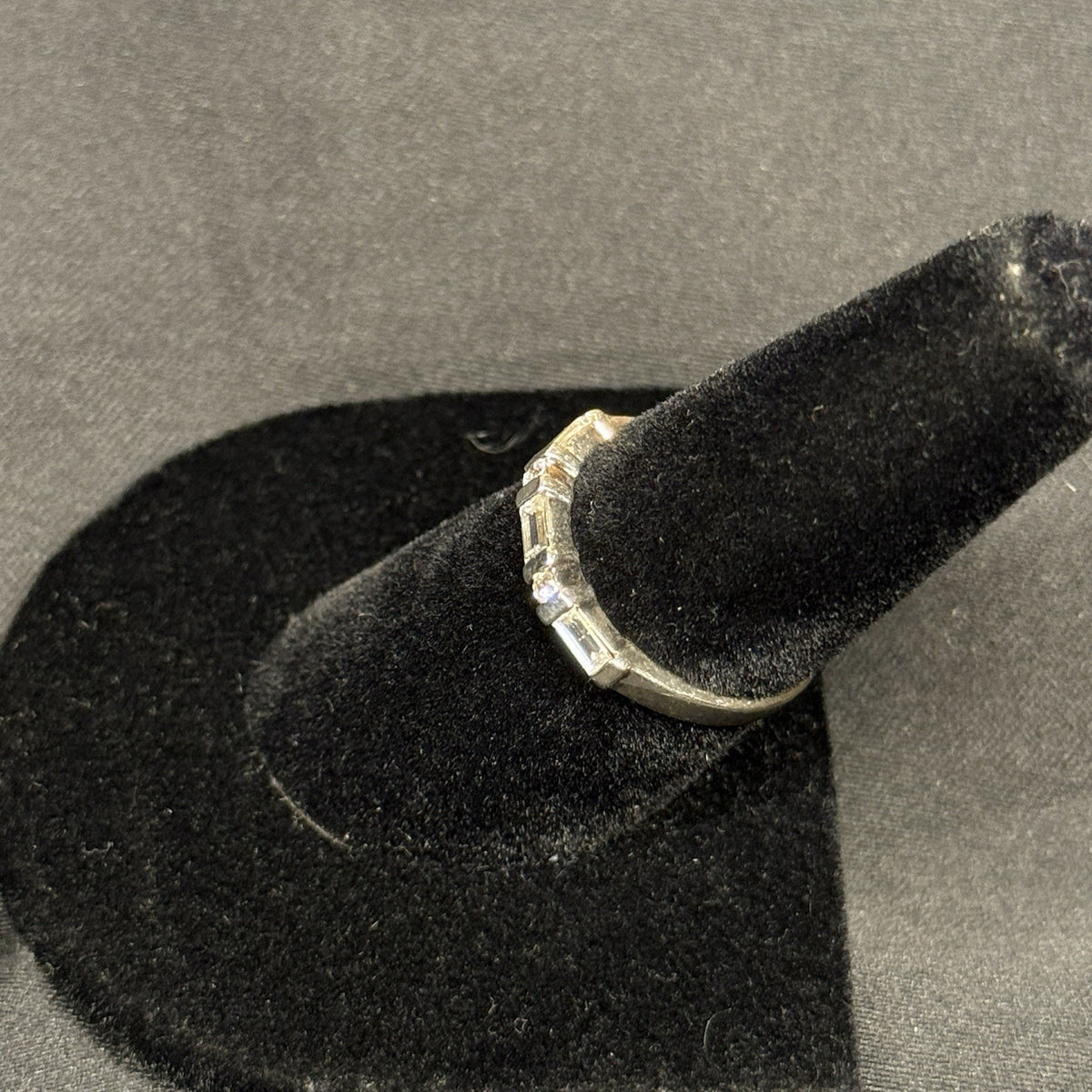 Estate Sterling Silver Band CZ Size 6.75 925