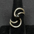Estate Sterling Silver Ring Black Oynx Oval Split-Wave Band Size 5.5 925