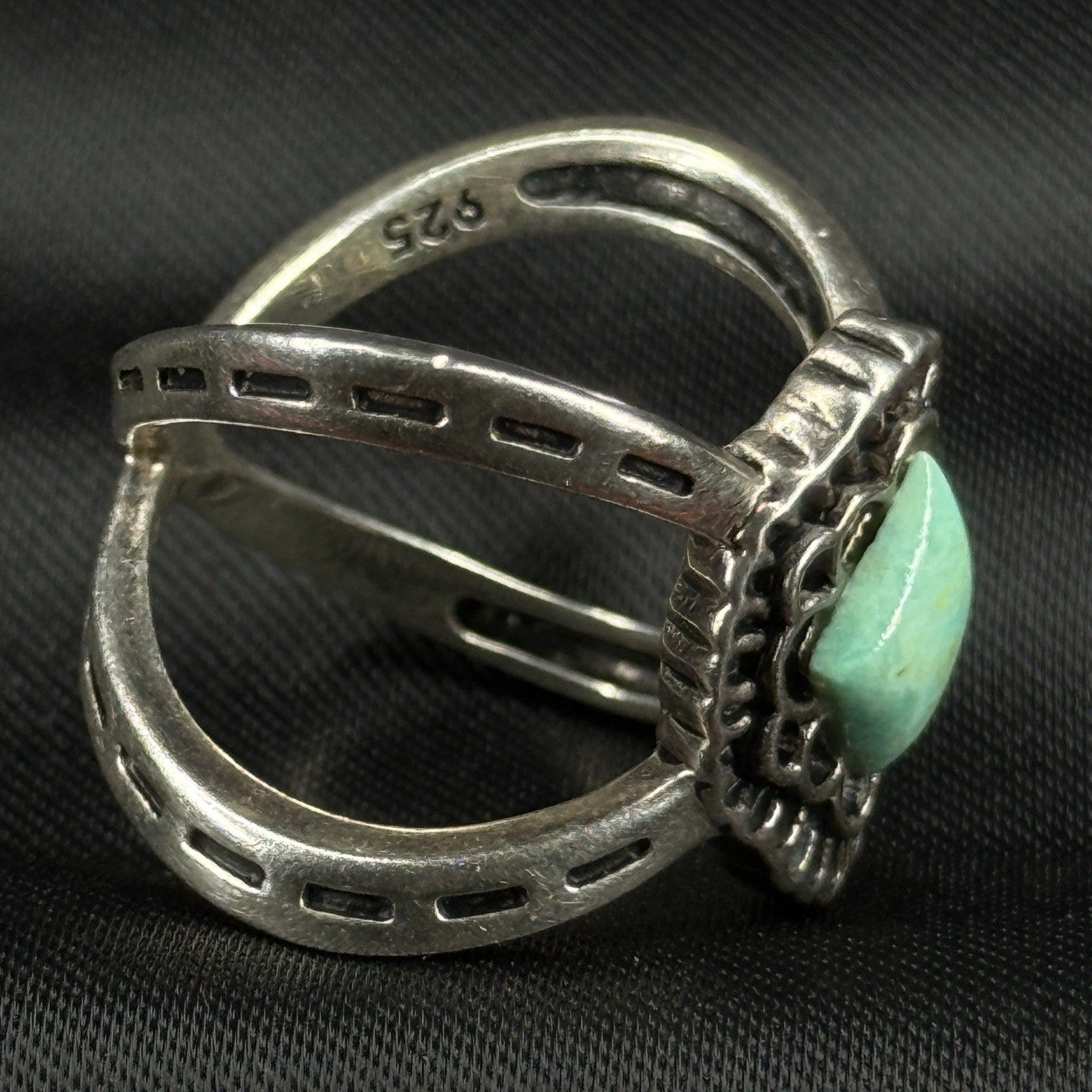Estate Sterling Silver Ring X Split Turquoise Barse Size 7.75 925