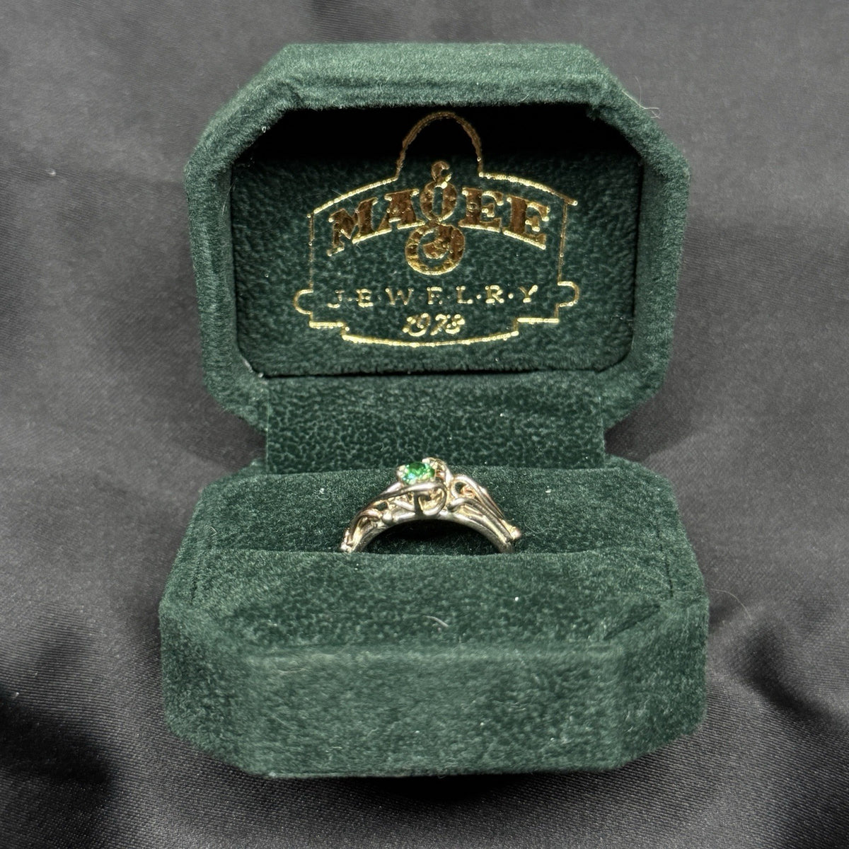 Estate 14k White Gold Ring Round Green Emerald Signed E Magee  Size 6.75 .585