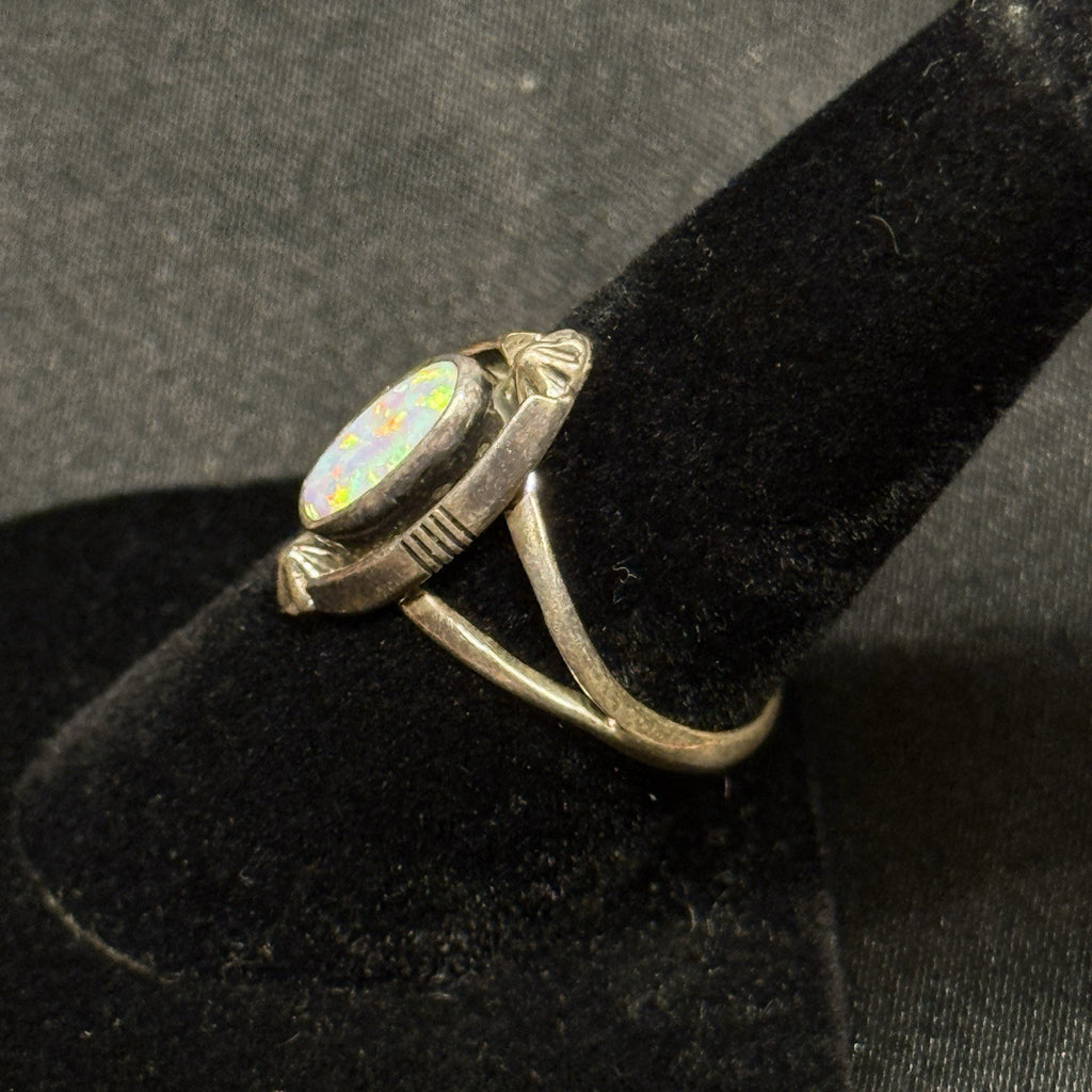 Native Running Bear Sterling Silver Ring White Fire Opal Signed RB Size 7.5