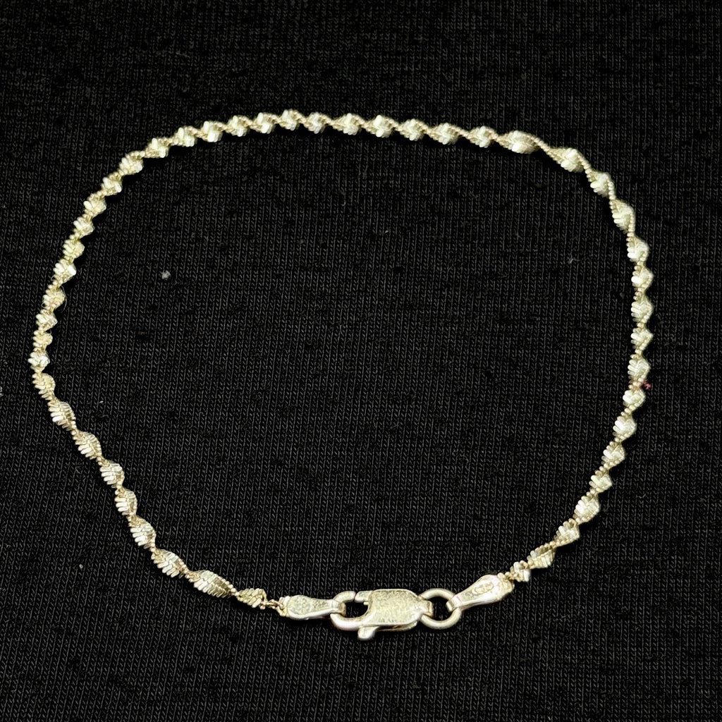 Estate Sterling Silver Twisted Herringbone Bracelet  925. 7 In