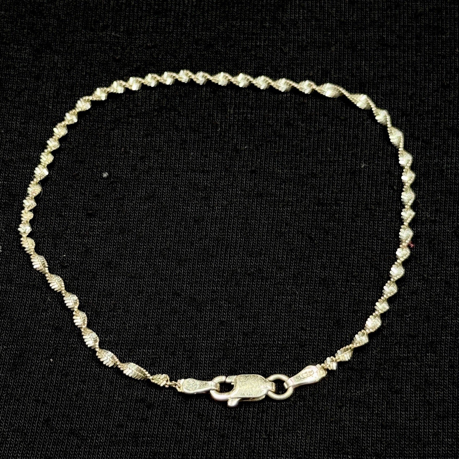 Estate Sterling Silver Twisted Herringbone Bracelet  925. 7 In