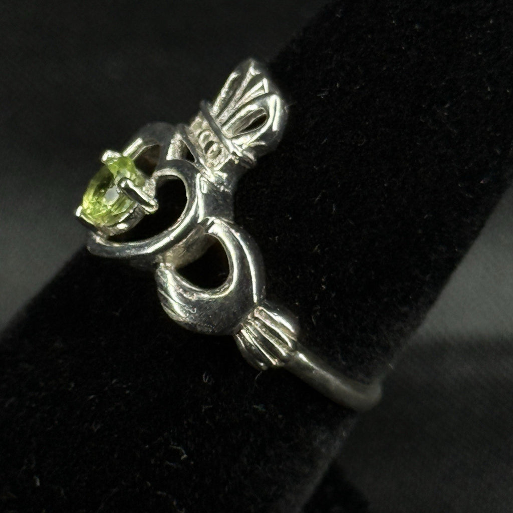 Estate Sterling Silver Ring Claddagh Peridot Size 6.5  925