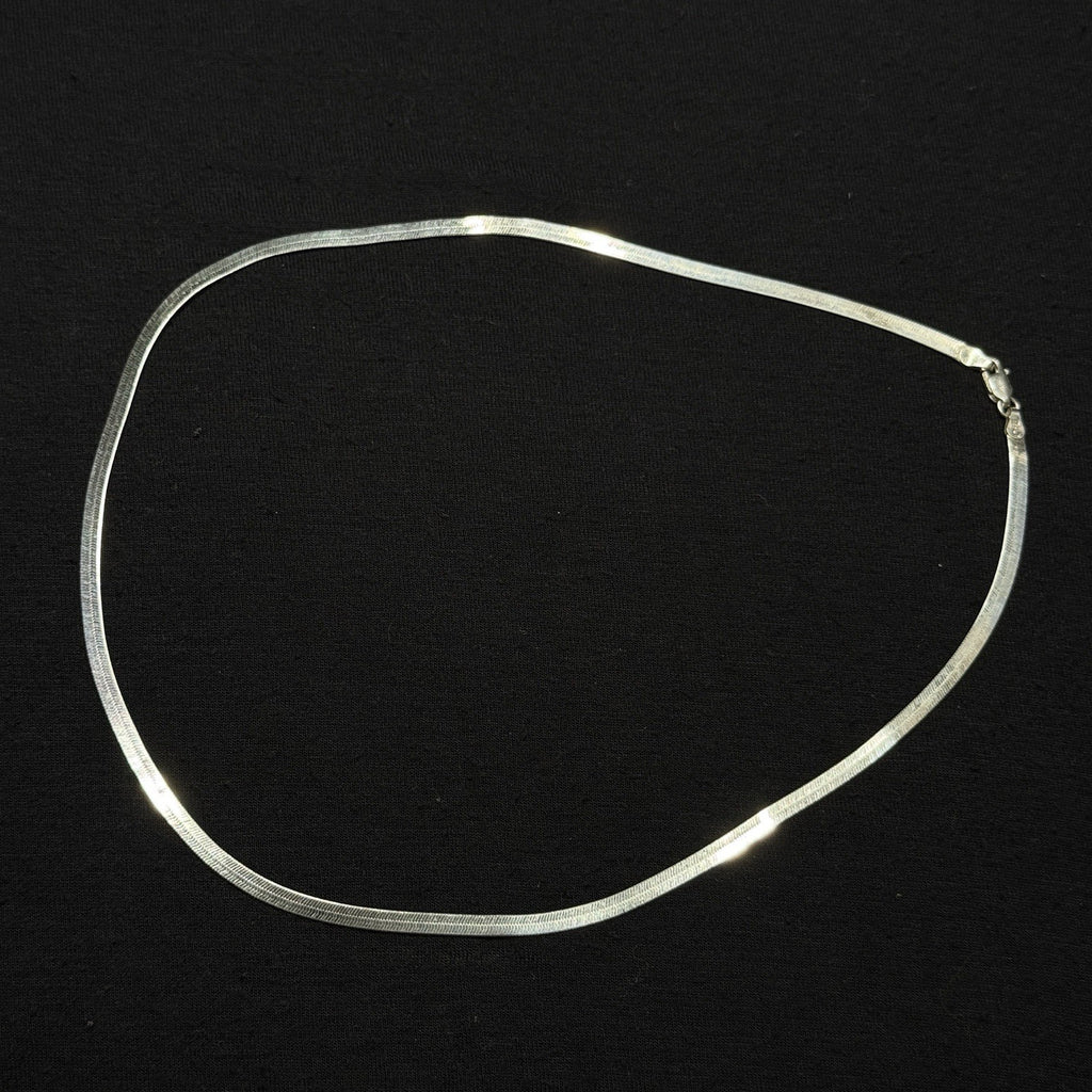 Estate Sterling Silver Flat Herringbone Chain Necklace 6.4g 18IN
