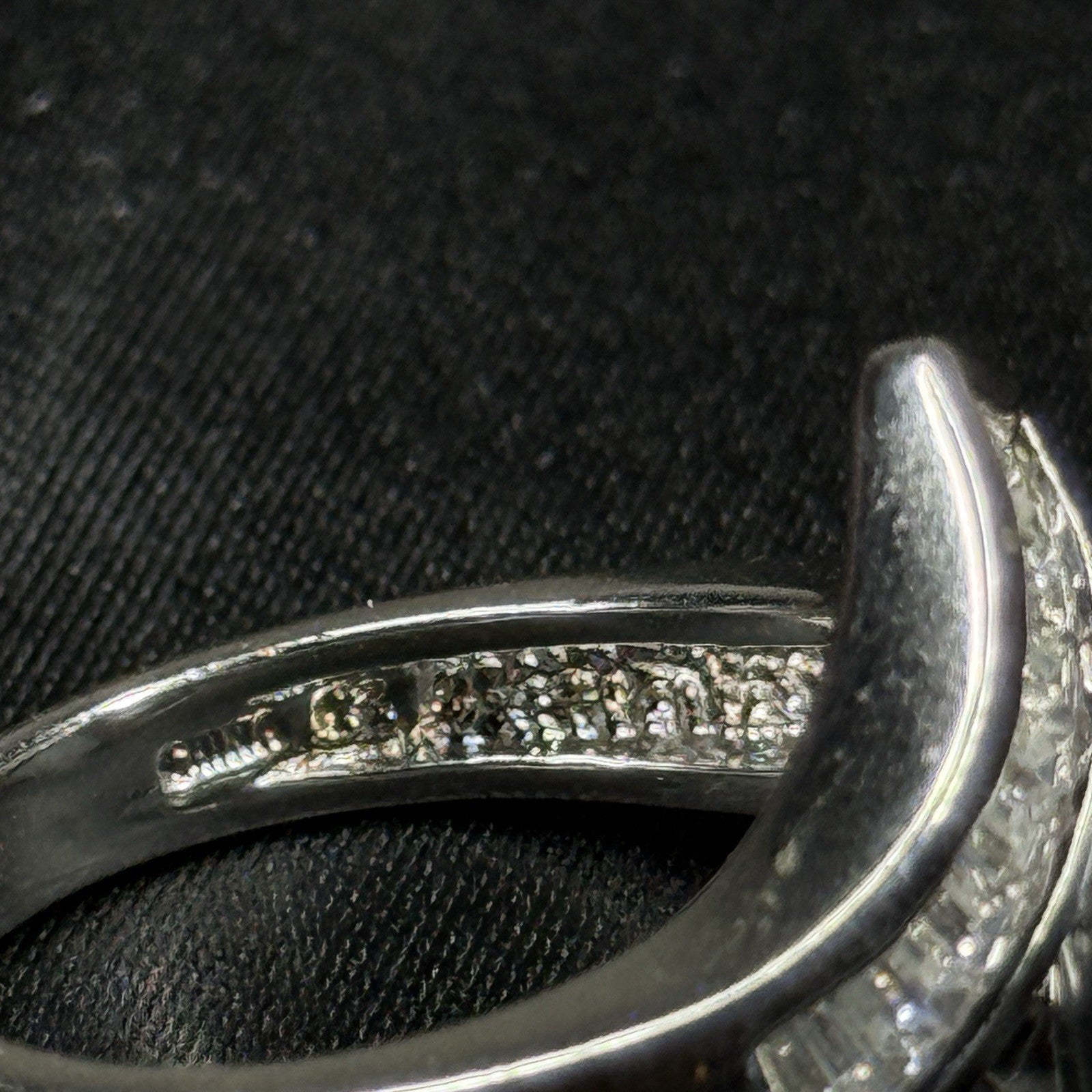 Estate Sterling Silver Ring Black Pearl Chevron Band Size 8.75 925