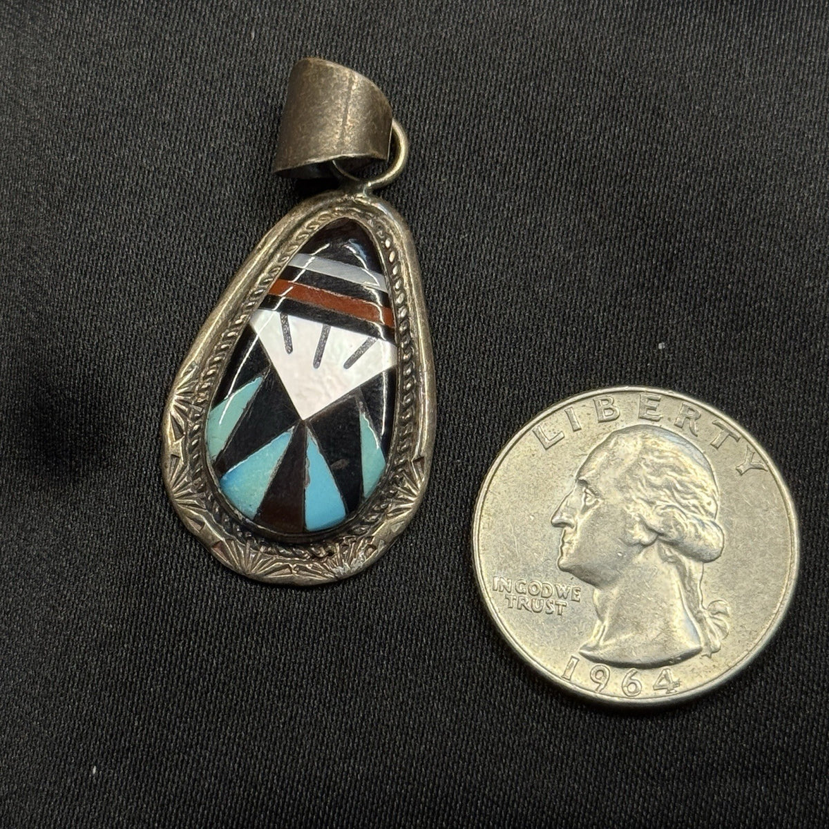 Native American Sterling Silver Pendant Zuni Inlay Signed Leslie & Gladys Lamy