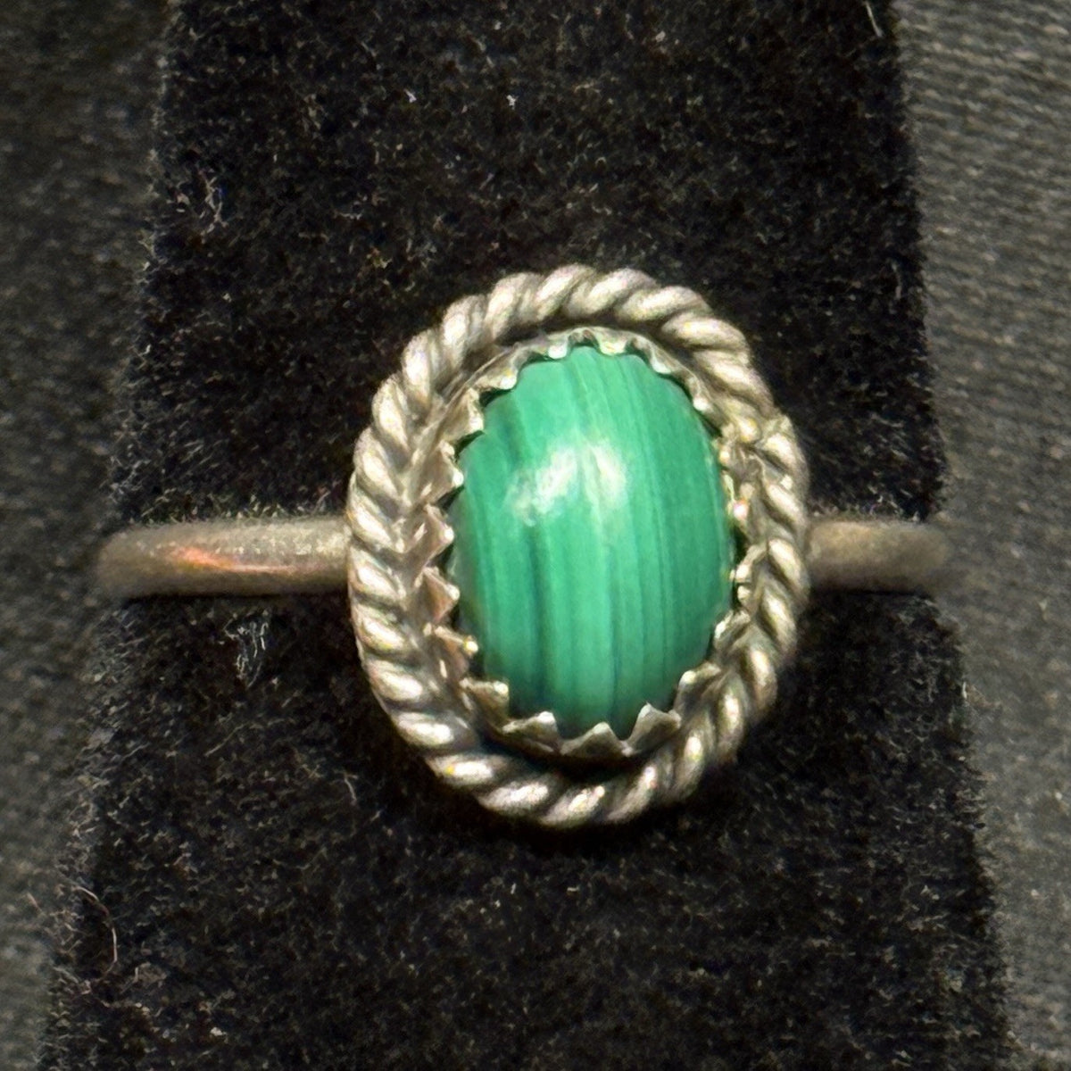 Native American Style Sterling Silver Ring Malachite Size 6 Signed